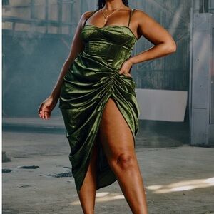 PrettyLittleThing Velvet Skirt Set